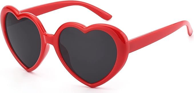 taylor-swift-22-heart-sunglasses