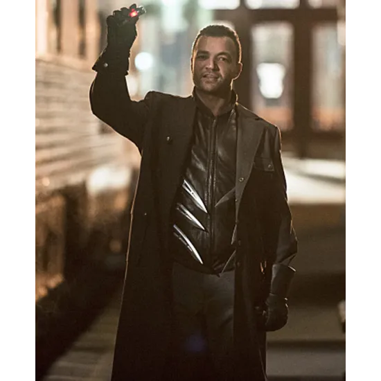 Nick E. Tarabay Arrow Coat