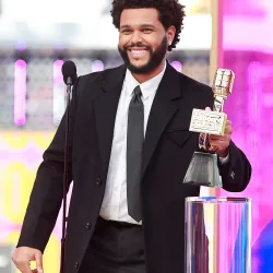 Billboard Music Awards The Weeknd trench Coat