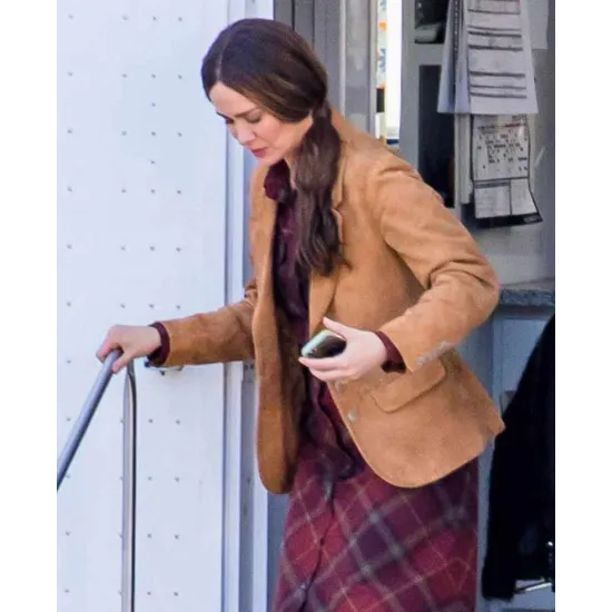 Bird Box Sarah Paulson Blazer