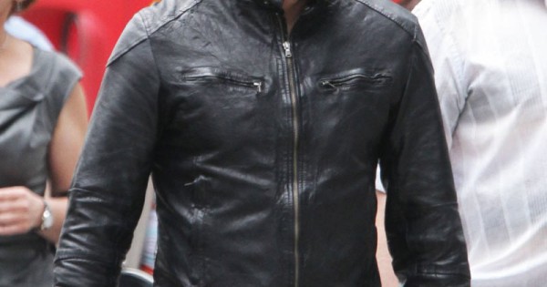 Jake gyllenhaal outlet leather jacket