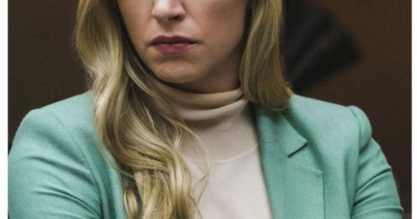 Jes Macallan Legends of Tomorrow S06 Ava Sharpe Blazer ...