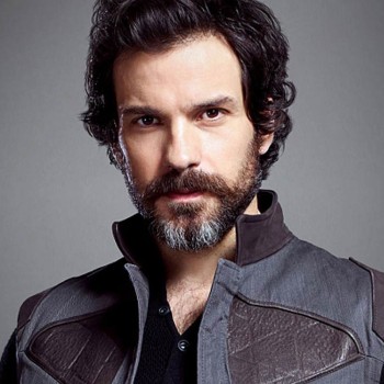 Santiago Cabrera Star Trek Picard Vest