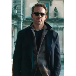 Ryan Reynolds Red Notice Black Coat